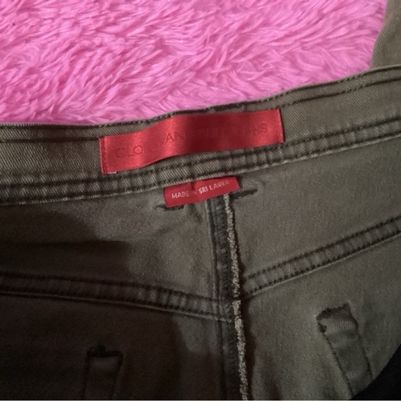 GV OLIVE COLOR DENIM SIZE 18.  GENTLY WORN WITH 5 POCKETS AMAZING DEAL, OR GIFT - Picture 2 of 3